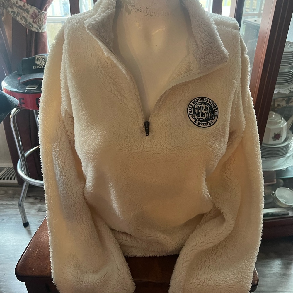Three brothers wine in watkins glen. Never wore. Didn’t fit -